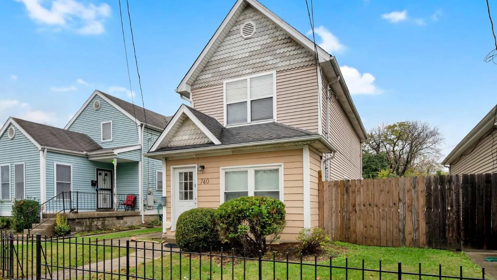 Central Louisville Gem - Near Airport & Top Spots Casa de Férias